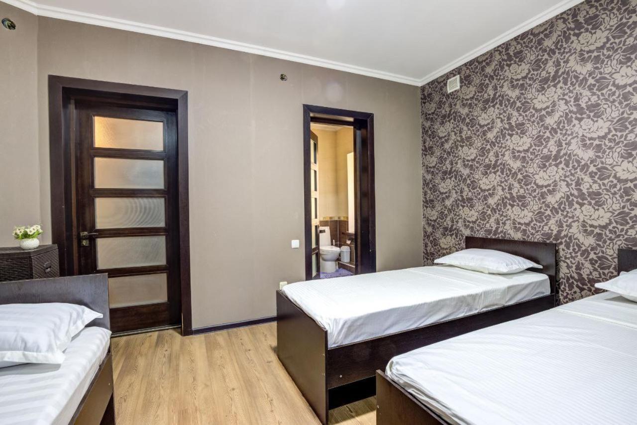 Opera Bed&Breakfast Бишкек Экстерьер фото